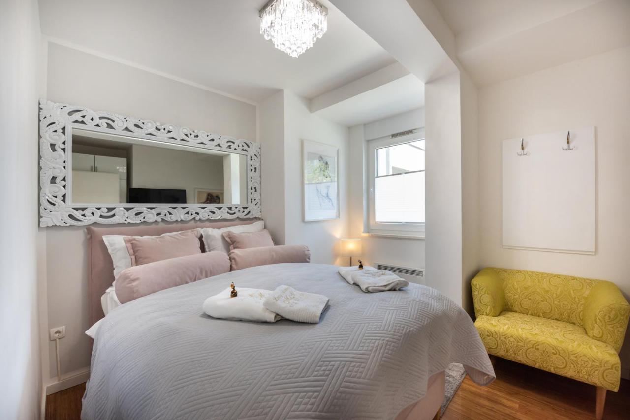Mm Luxury Apartments Diamond & Silver 扎达尔 外观 照片