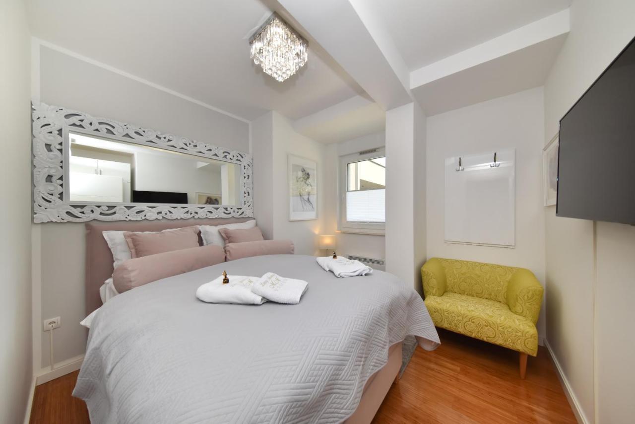 Mm Luxury Apartments Diamond & Silver 扎达尔 外观 照片