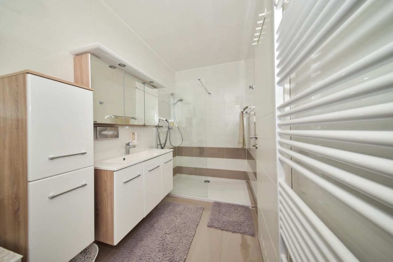 Mm Luxury Apartments Diamond & Silver 扎达尔 外观 照片