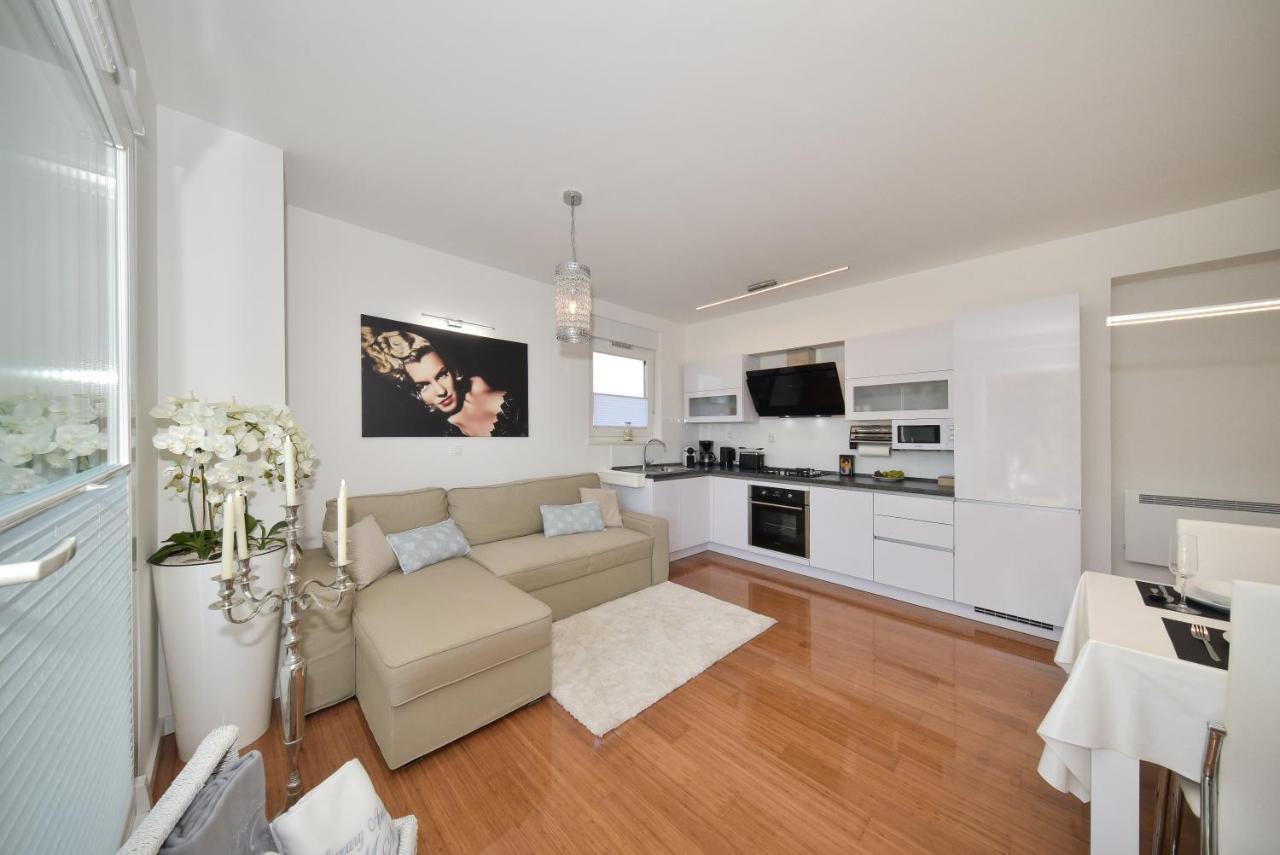 Mm Luxury Apartments Diamond & Silver 扎达尔 外观 照片