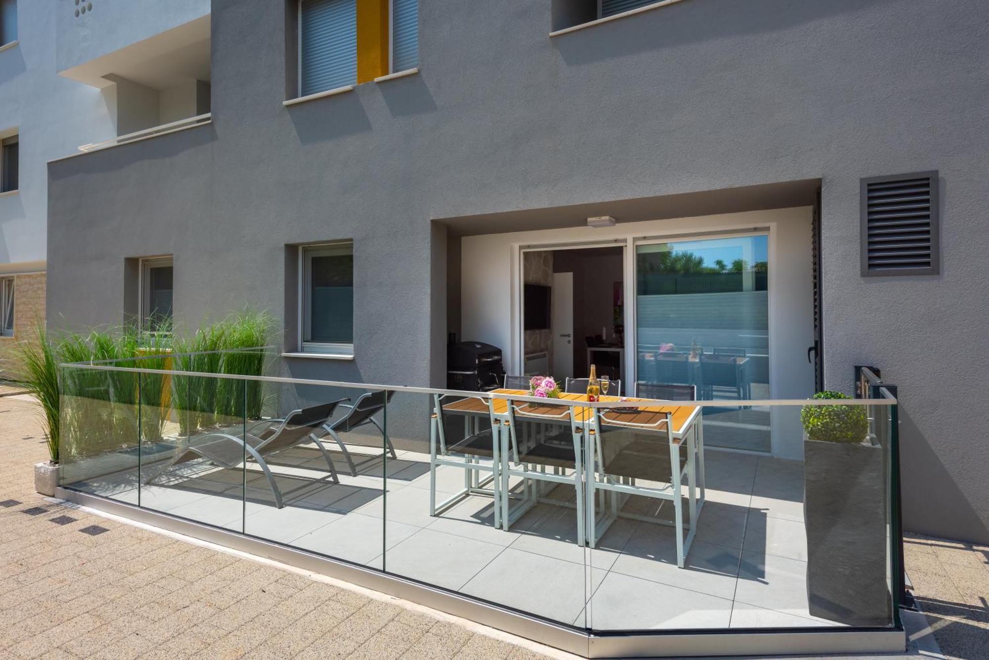 Mm Luxury Apartments Diamond & Silver 扎达尔 外观 照片
