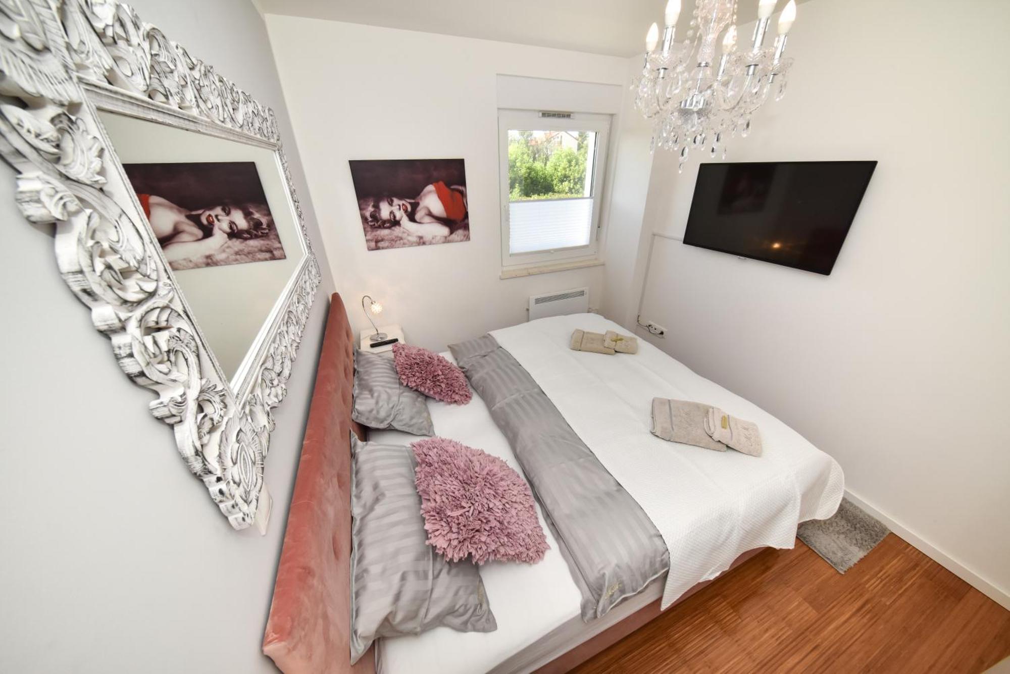 Mm Luxury Apartments Diamond & Silver 扎达尔 外观 照片